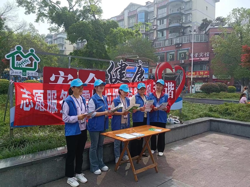 生活垃圾分類+“市民隨手拍” 共同守護(hù)美麗“酒城”